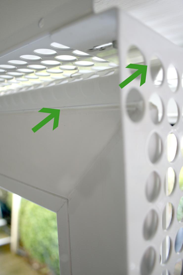 Bild 2: Kippfensterschutz für Vögel von austmetall, OHNE BORHEN OHNE KLEBEN, SYSTEM 4 + Wellizubehör
