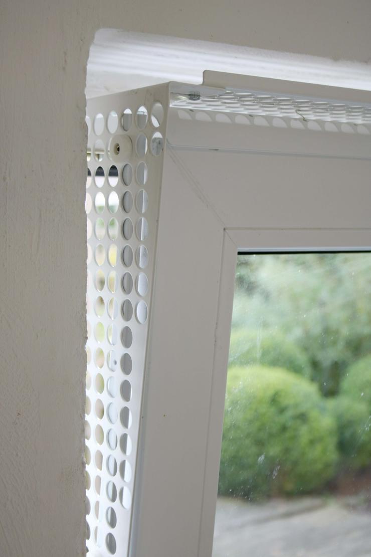 Bild 7: Kippfensterschutz für Vögel von austmetall, OHNE BORHEN OHNE KLEBEN, SYSTEM 4 + Wellizubehör