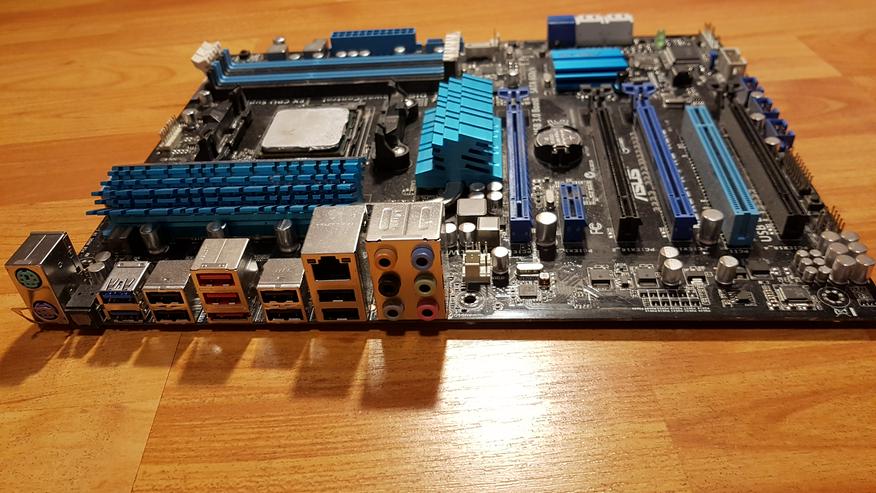 Asus m5a99fx pro r2 am3+ Gaming Mainboard