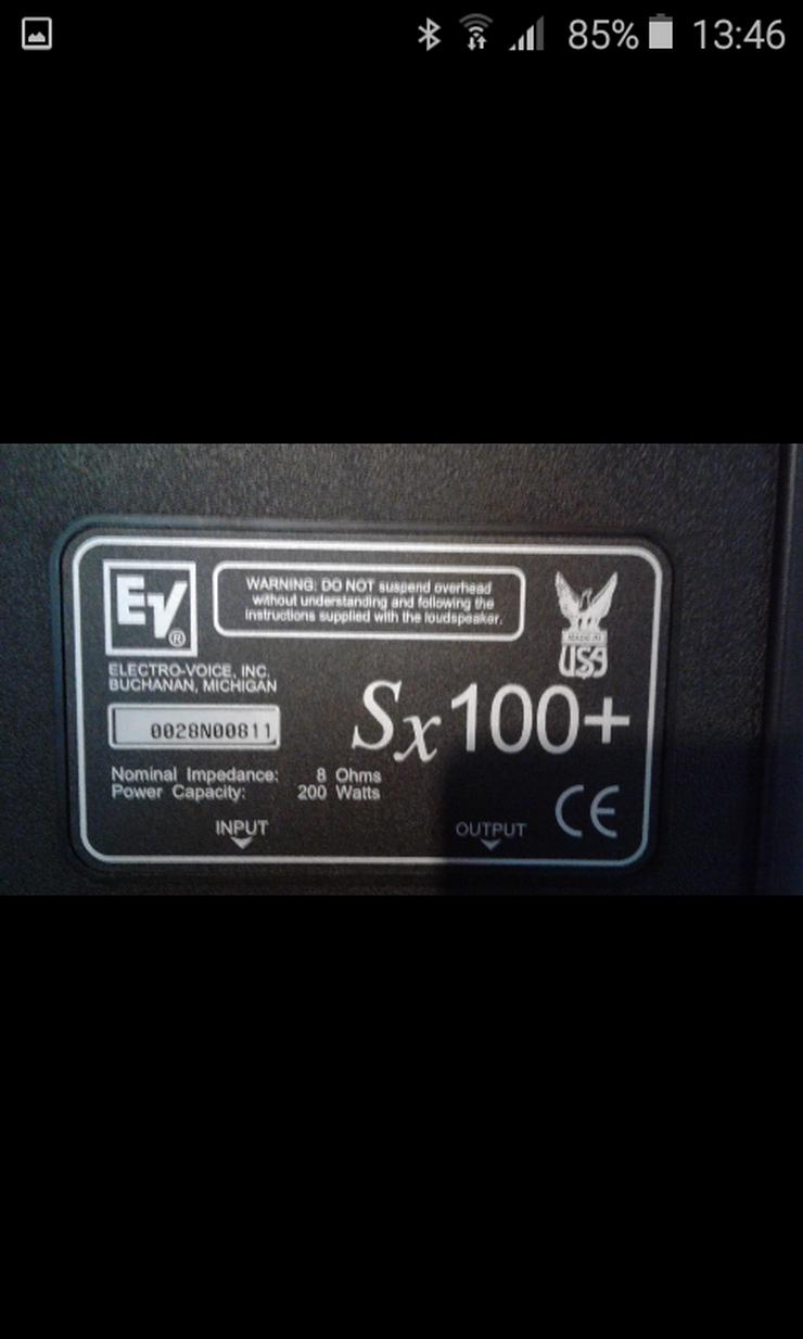 Bild 2: zwei Lautsprecherboxen EV Sx 100 plus mit Ständer