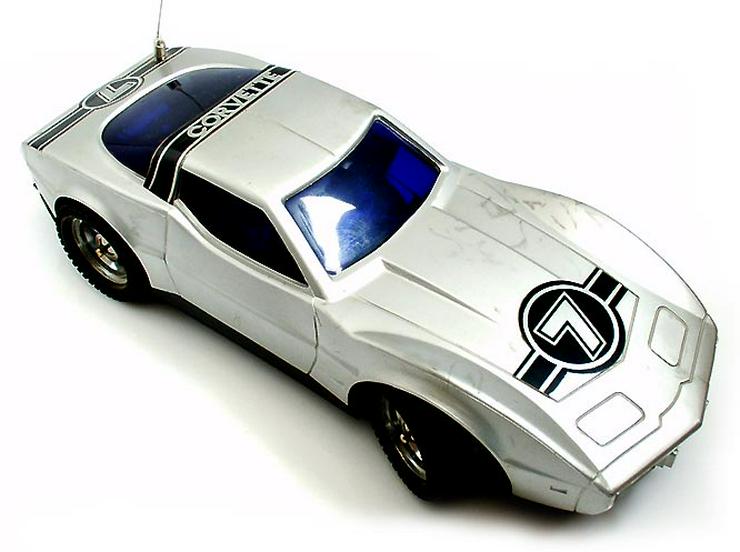 Bild 4: Chevrolet CORVETTE STINGRAY - Modellauto - Spielzeugauto - 27x10x7, 5cm