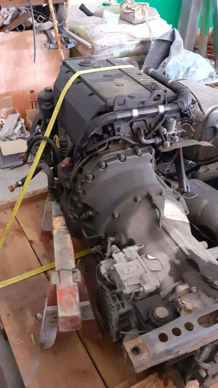 Bild 2: Motor und Getriebe für Mercedes-Benz Atego 816 - gebraucht
