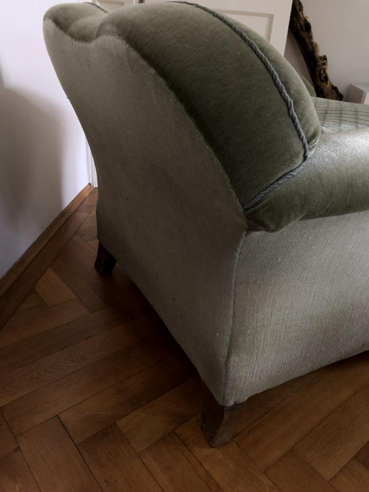 Bild 9: Wunderschönes altes Sofa mit passendem Sessel 