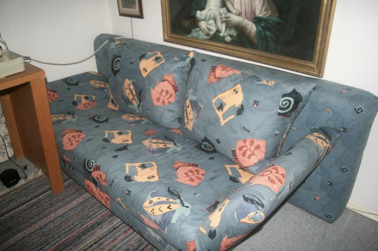 Bild 1: Sofa ausklappbar und bequem