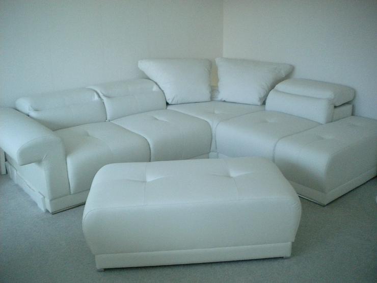 Ecksofa mit Schlaffunktion, Ottomane rechts, mit Hocker/Weiß - Sofas & Sitzmöbel - Bild 7