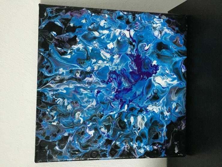 Acryl Pouring Bild - 20 x 20cm - handgemaltes Unikat - Blaue Blüte
