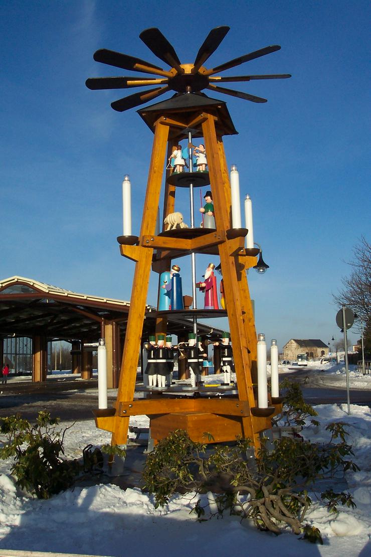 Bild 8: Weihnachtspyramide - Außenpyramide -Gartenpyramide