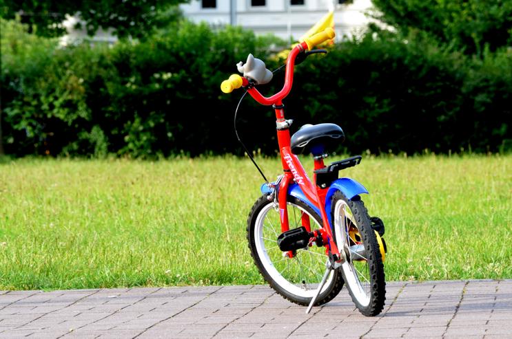 Kinderfahrrad 14“ mit Stützrädern - Kinderfahrräder - Bild 3