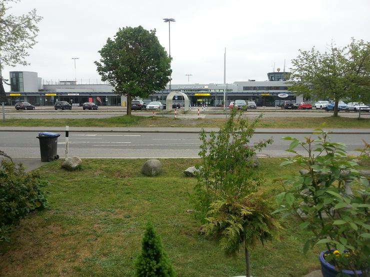 Bild 12: Private Unterkunft gegenüber dem Flughafen HL-Blankensee
