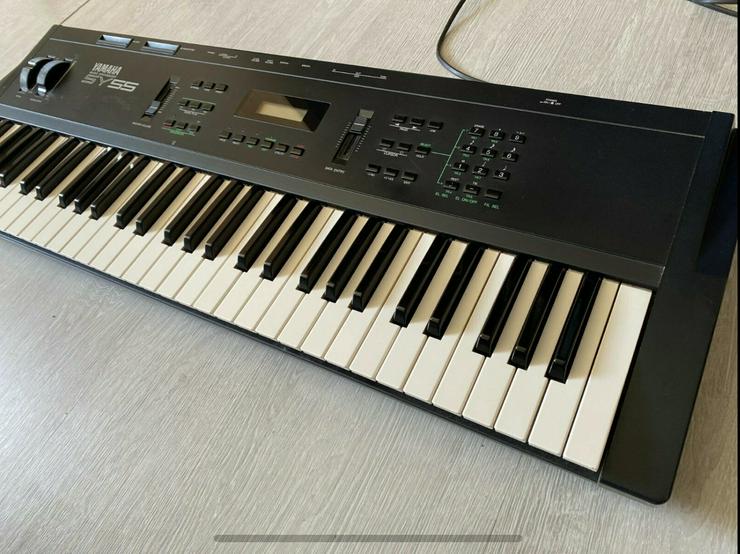 Bild 1: Yamaha SY55 1980er Vintage Synthesizer / Sequenzer / Keyboard