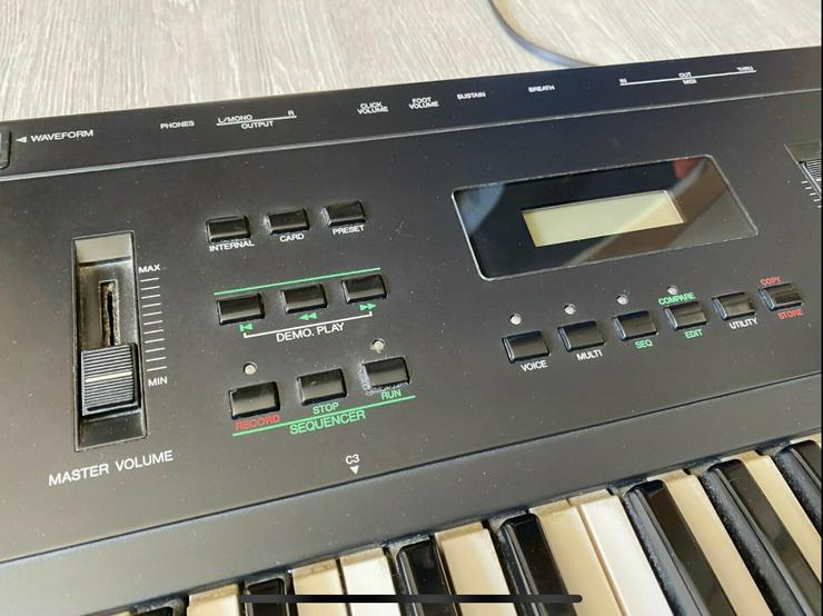 Bild 2: Yamaha SY55 1980er Vintage Synthesizer / Sequenzer / Keyboard