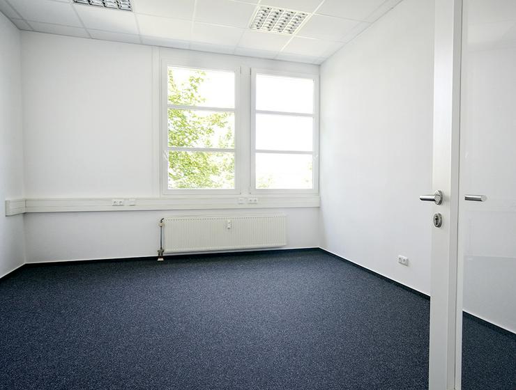ALL-INCL.-MIETE: Helle Büros mit vielen Services in Berlin-Mahlsdorf - Gewerbeimmobilie mieten - Bild 1
