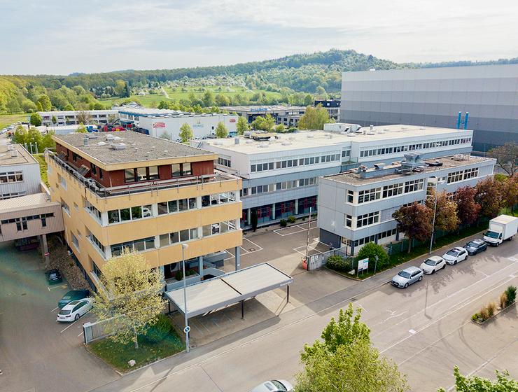 Helle Büroabteilungen mit angenehmer Arbeitsumgebung in Frickenhausen - Gewerbeimmobilie mieten - Bild 6