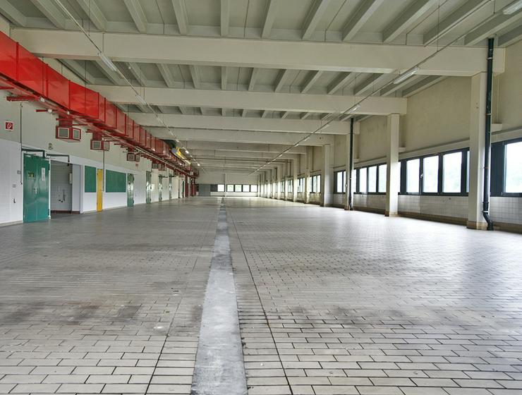 Großzügige Hallenflächen - teilweise mit Starkstrom und Wasseranschluss – in Heidenheim - Gewerbeimmobilie mieten - Bild 4