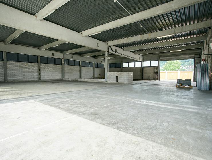Großzügige Hallenflächen - teilweise mit Starkstrom und Wasseranschluss – in Heidenheim - Gewerbeimmobilie mieten - Bild 3