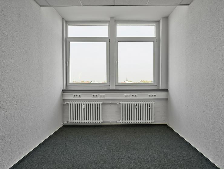 Teilsanierte Büros mit Bistro und Fitnesscenter vor Ort in Mannheim - Gewerbeimmobilie mieten - Bild 3