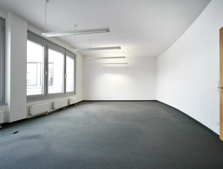 Bild 2: Großzügige Büroabteilungen im Sirius Office Center Neu-Isenburg