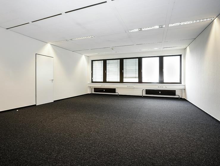 Großzügige, sanierte Büroflächen mit Ansprechpartner vor Ort in Offenbach - Gewerbeimmobilie mieten - Bild 1
