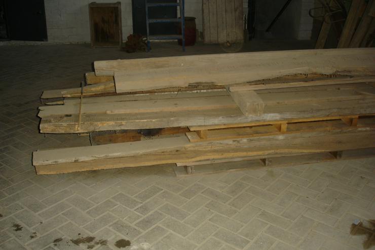 Bild 3: Altes Eichen Holz Balken, Bretter, Ständer und Kopfbänder