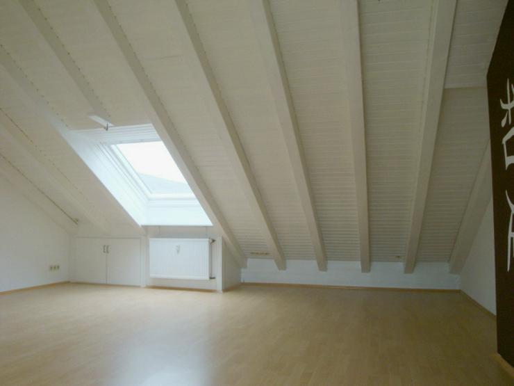 Traumhaft schöne Dachgeschosswohnung für Einzelperson  - Wohnung mieten - Bild 2