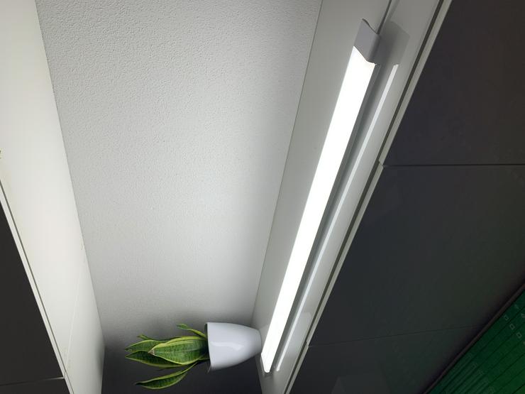Bild 2: LED Röhre Tube Leuchtstoffröhre Lichtleiste Deckenleuchte Decken Lampe Röhren DE