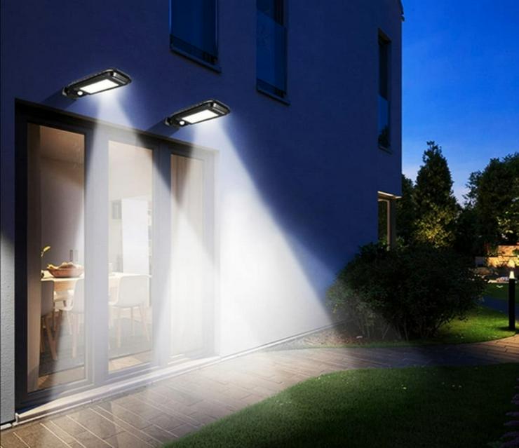 Bild 8: LED SOLARSTRAßENLAMPE MIT SOLARFELD UND FERNBEDIENUNG, AUSGESTATTET MIT DUSK SENSOR