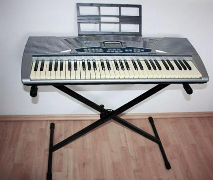 Bild 1: BONTEMPI Digital Stereo Keyboard