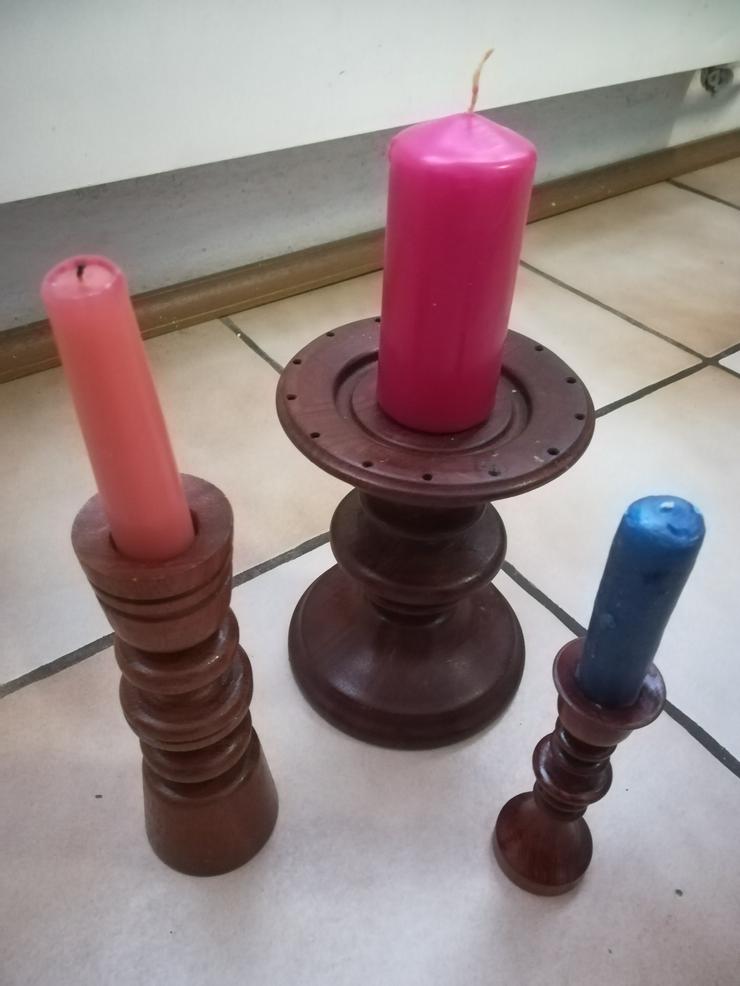 Bild 7: Verschiedene Kerzen und Kerzenständer