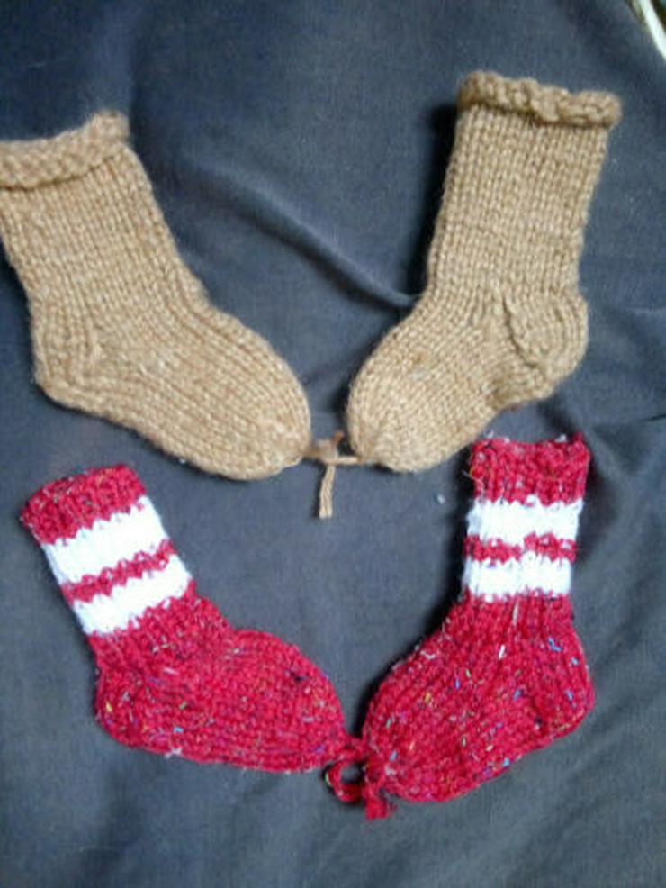 2 paar handgestrickte Babysocken neu fusslänge 8 cm - Unterwäsche, Socken & Strümpfe - Bild 1