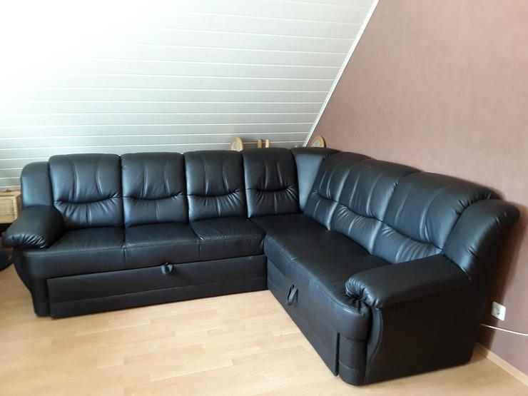 Bild 7: Sofa auch als Schlafcouch nutzen mit separatem Stauraum