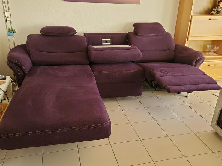 Bild 3: Sofa mit Relaxfunktion