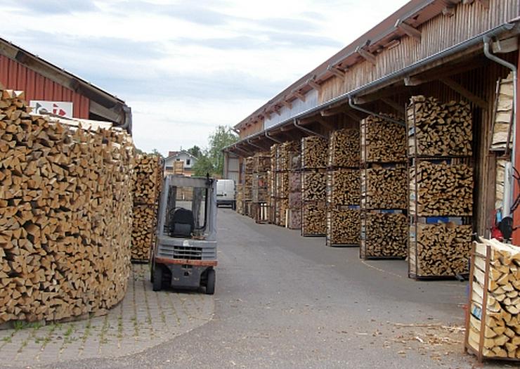 Brennholz 100 % trocken und hart - 3 Jahre Trocknen