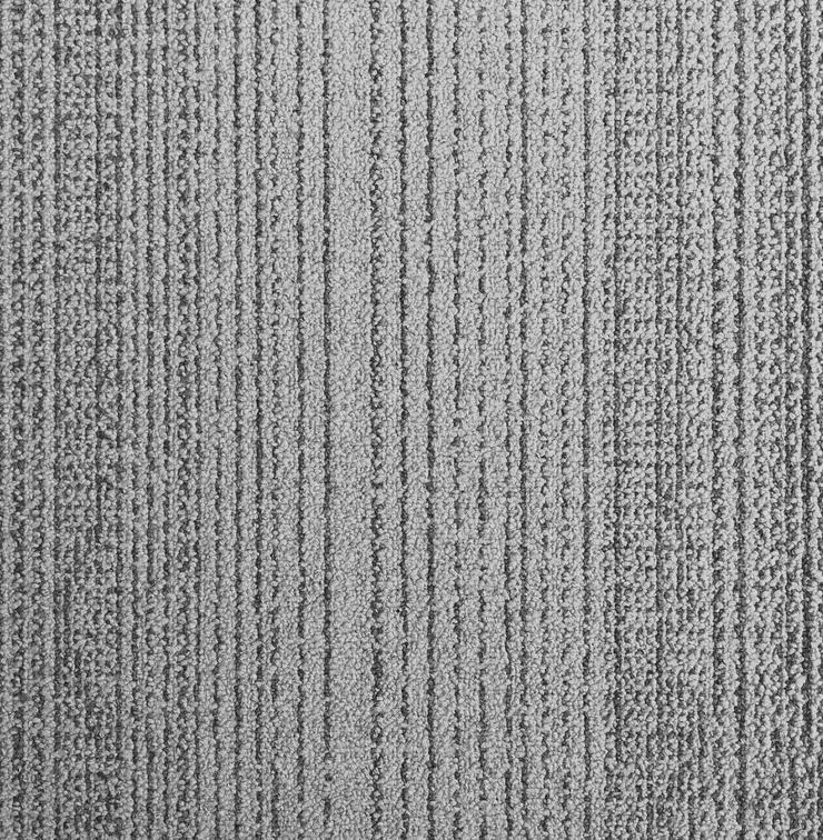 Bild 7: Graue Interface Teppichfliesen für einen modernen Effekt