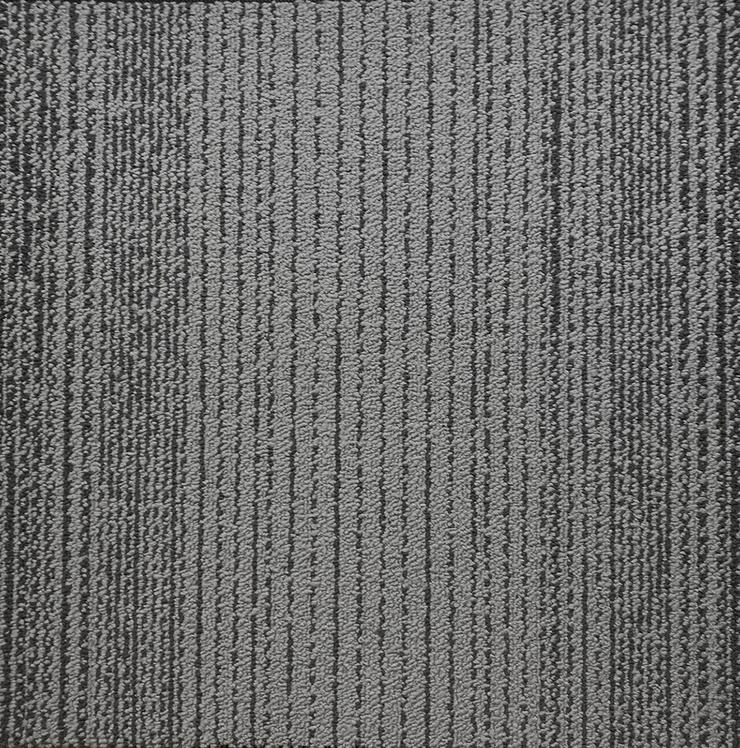 Bild 5: Graue Interface Teppichfliesen für einen modernen Effekt
