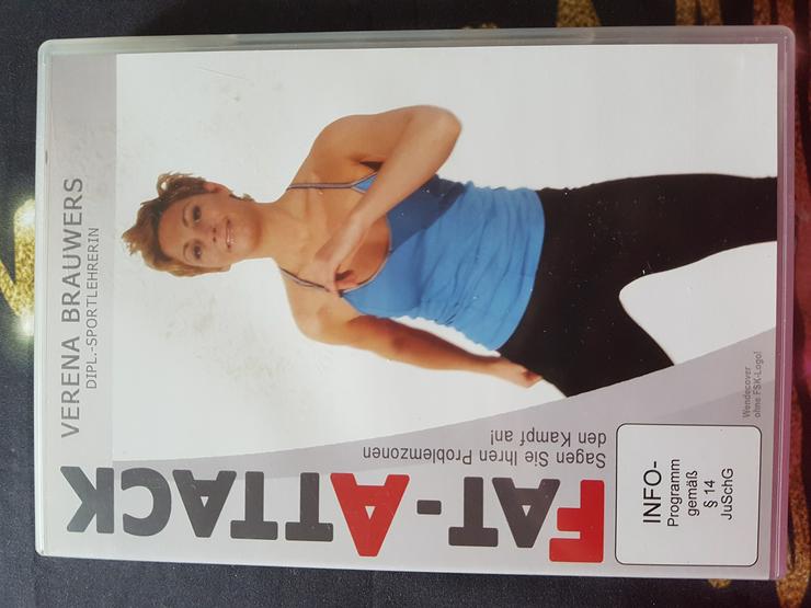Bild 9: diverse Fitness DVDs