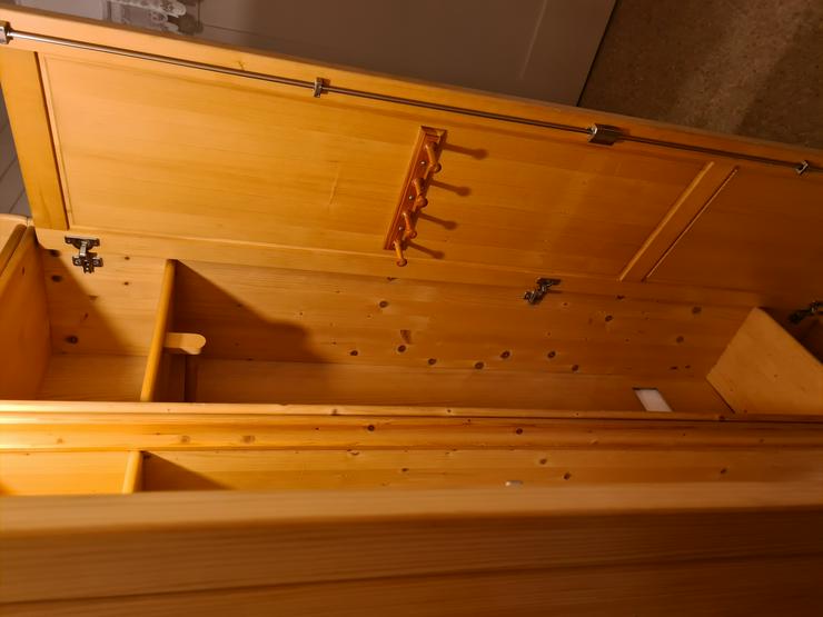 Bild 7: Garderobe Möbelgarnitur 