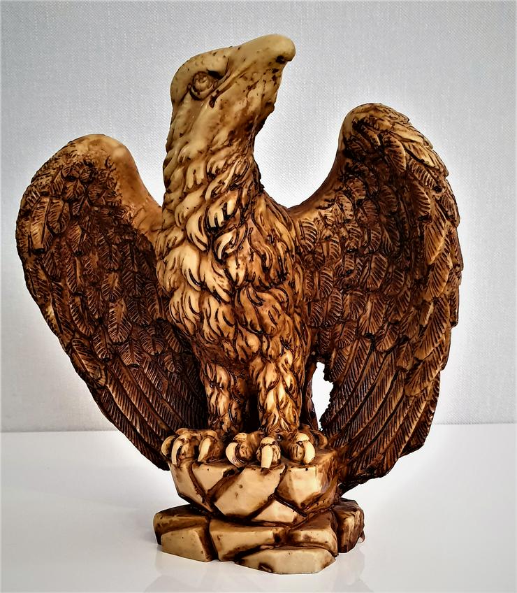 Biete: Adler ca. 20X20 cm Groß - Figuren - Bild 1