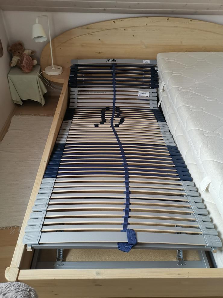 Sehr gut erhaltenes Holzbett  - Betten - Bild 2