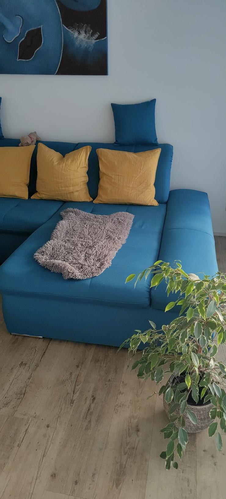 Sofa in Türkis mit 2 Zierkissen - Sofas & Sitzmöbel - Bild 3