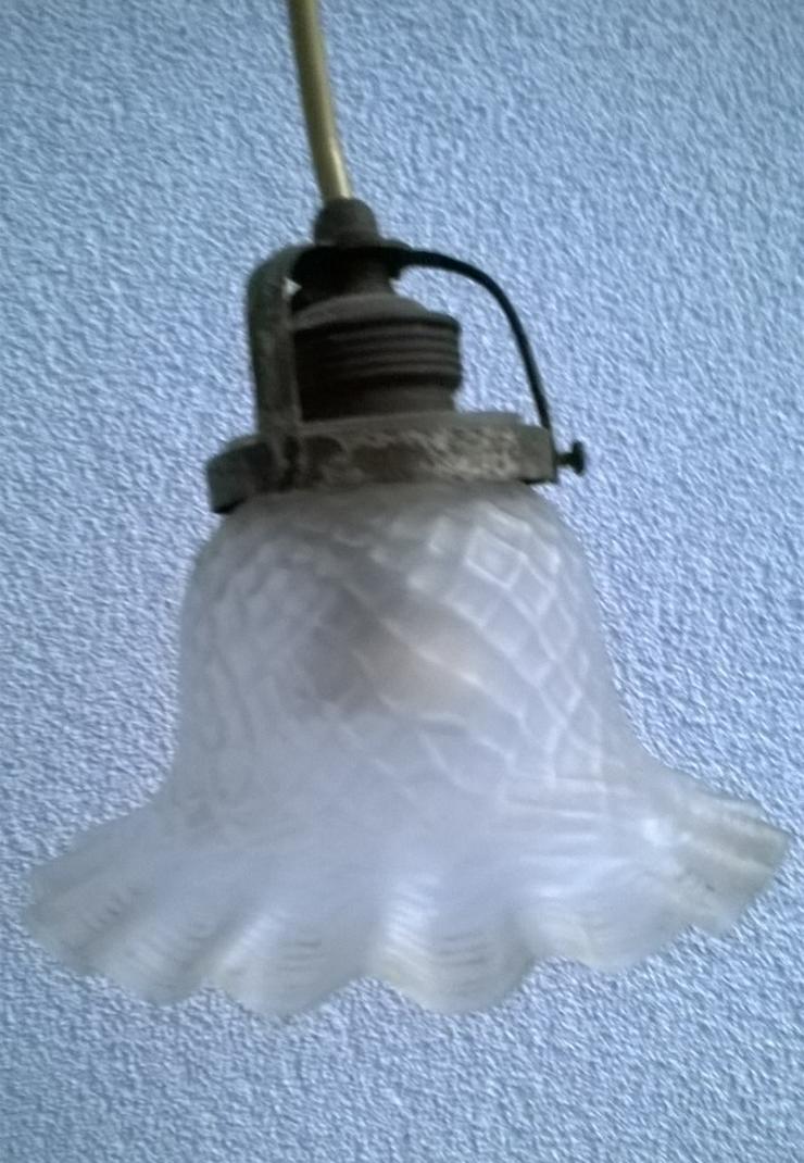 Bild 2: Jugendstil-Lampe mit Porzellan-Fassung