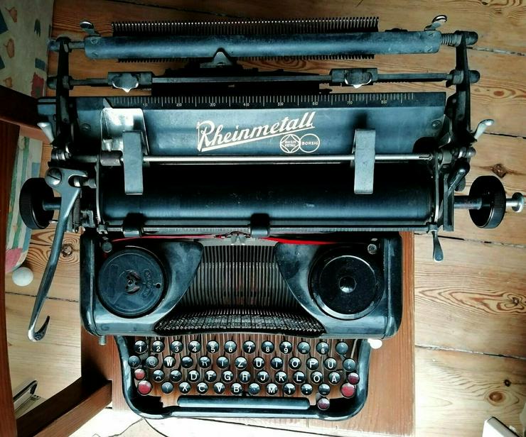 Bild 4: Rheinmetall Borsig - zweifarbige Schreibmaschine