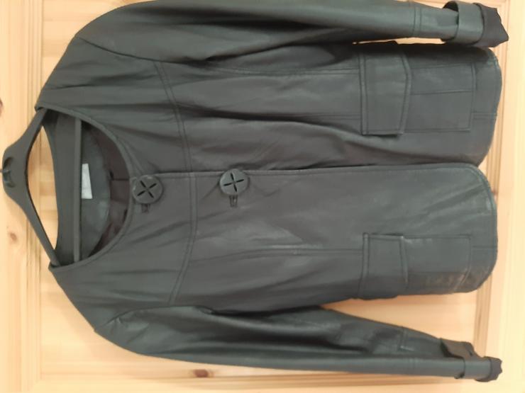 Kurze schwarze Lederjacke - Größen 40-42 / M - Bild 1