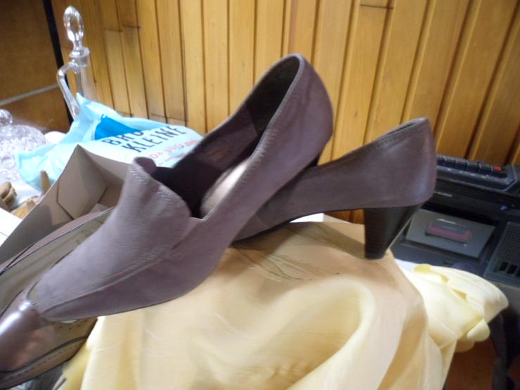 Biete 6 Paar Leder-Damenschuhe , Größe 43H - Damen Schuhe - Bild 15