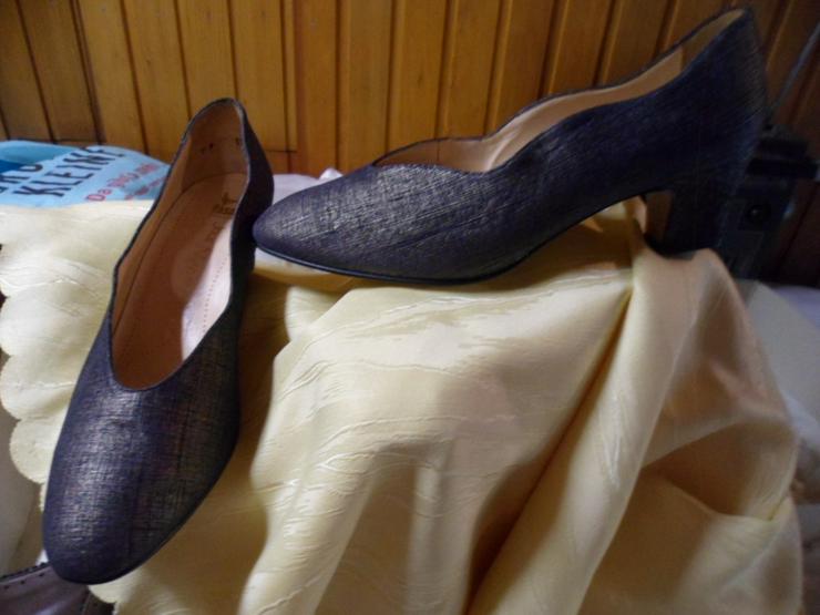 Biete 6 Paar Leder-Damenschuhe , Größe 43H - Damen Schuhe - Bild 9