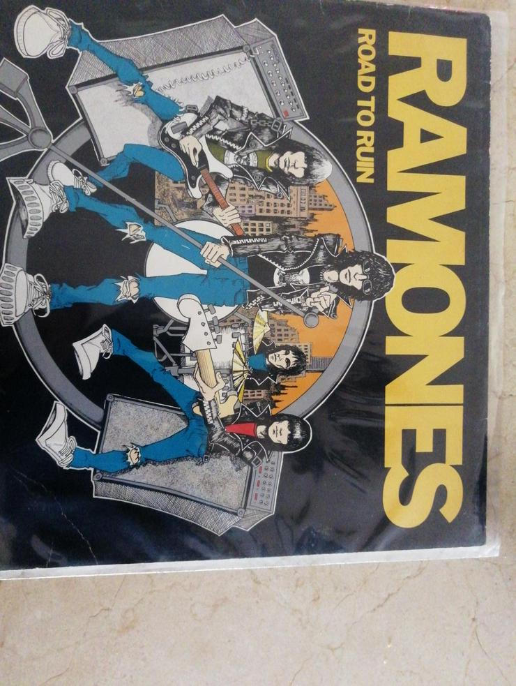 Bild 1: Ramones vinyl 