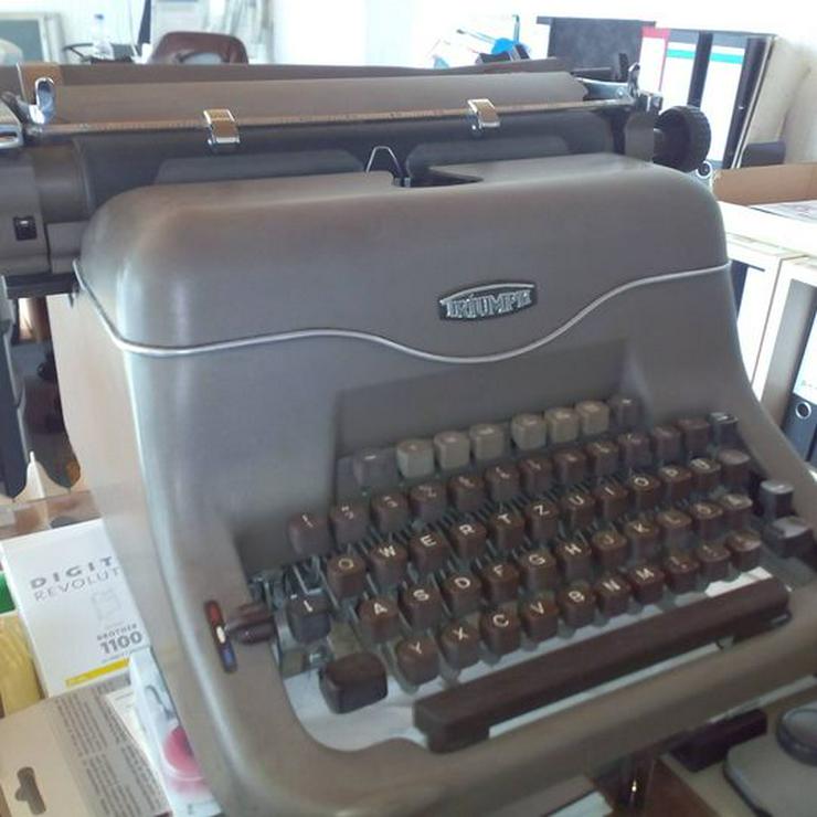 Bild 1: Schreibmaschine "TRIUMPH matura 50", mechanisch, Farbband trocken  second hand