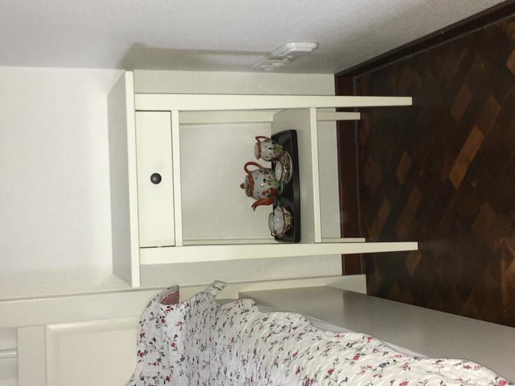 Bild 3: Gästezimmerauflösung Komplett Doppelbett, Schrank, Nachtschränke in weiß