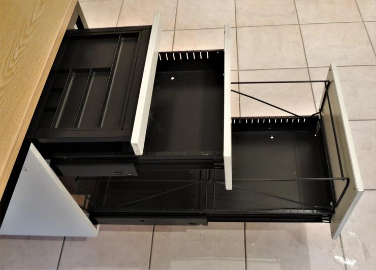 Bild 2: Voko Schreibtisch mit Stahlgestell und Unterbau. abschließbar - ideal für Homeoffice