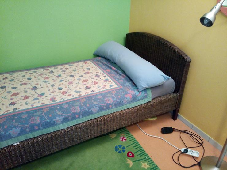 Rattanbett zu verkaufen - Betten - Bild 1