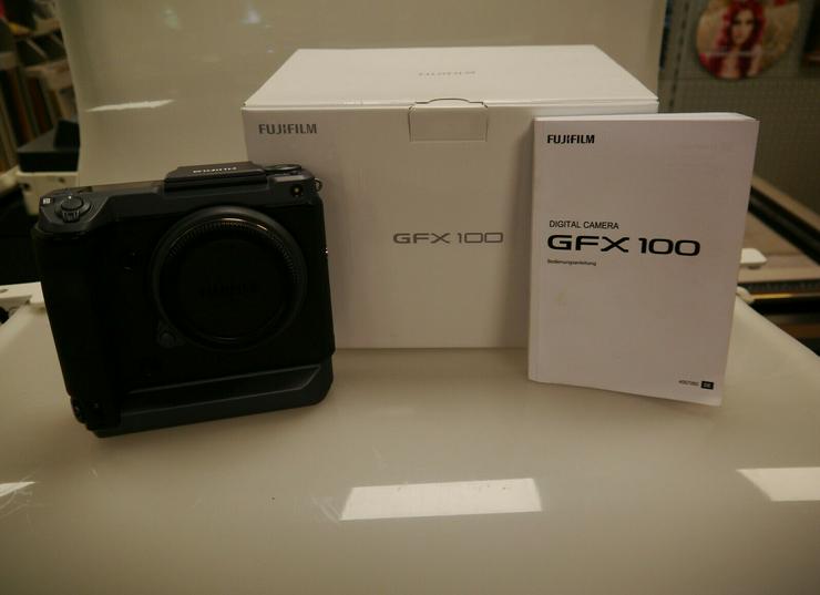 Digitalkamera Fujifilm GFX100 MITTELFORMAT  08/2019 - Digitalkameras (Kompaktkameras) - Bild 1